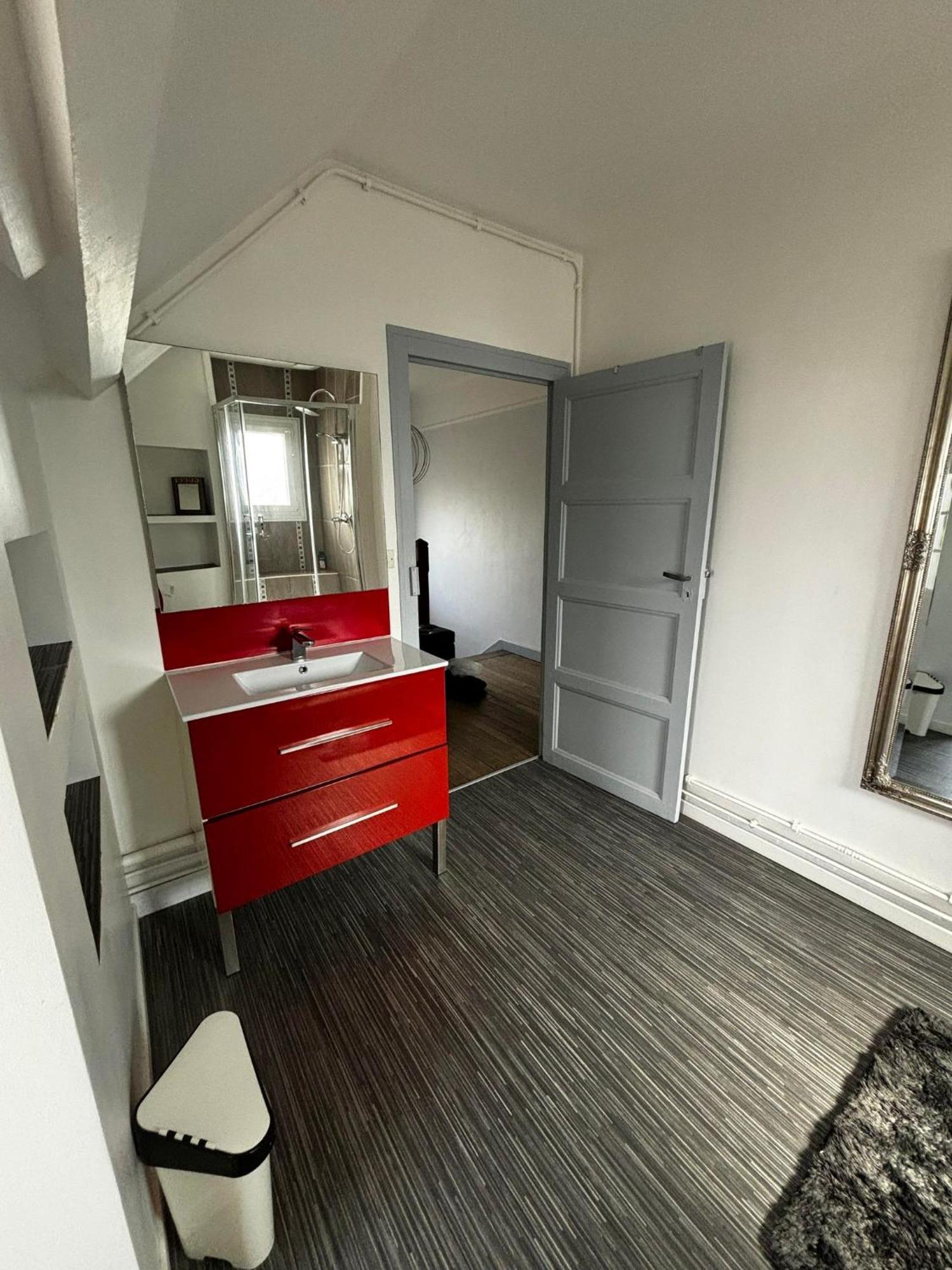 Maison De Village 4 Chambres Neuvy-sur-Loire Екстер'єр фото